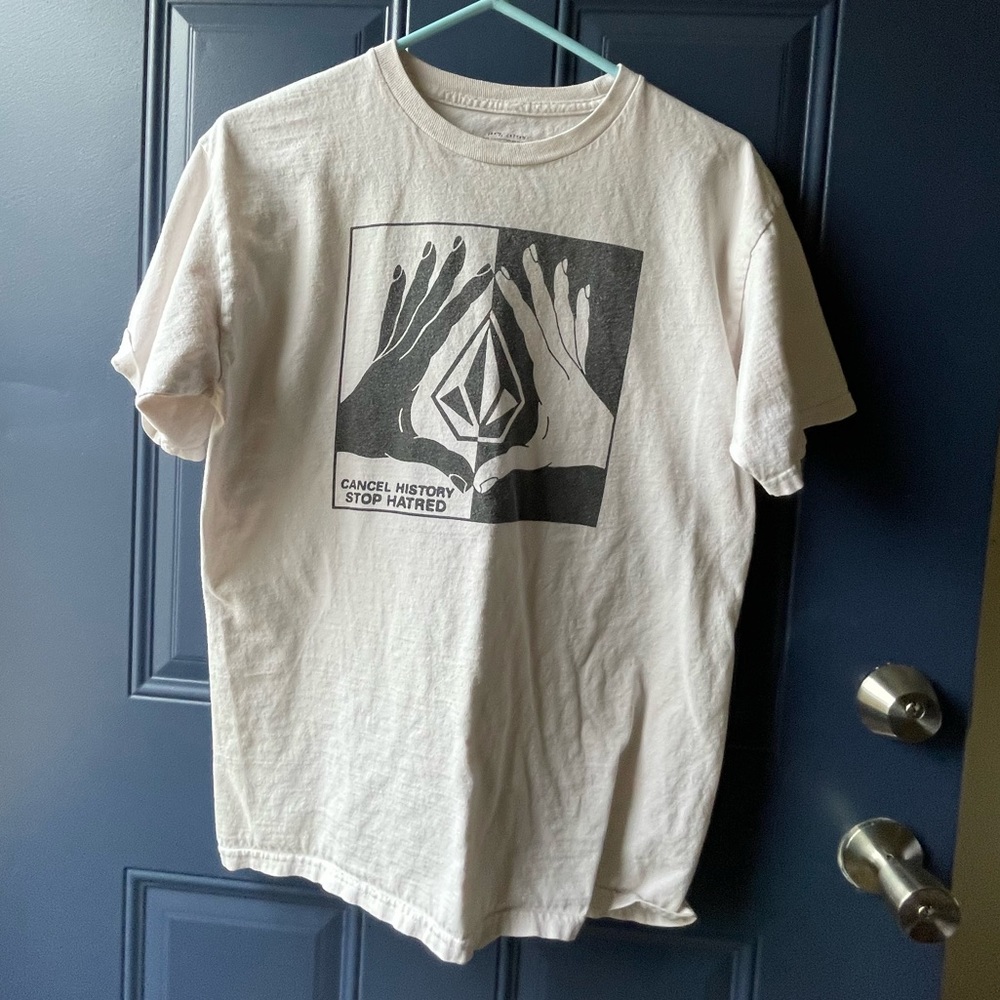 Cancel history, stop hatred, men’s medium tee.